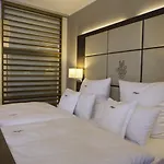Hoeger's & Restaurant Hotel