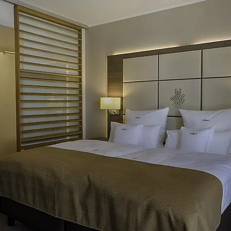 Hoeger's & Restaurant 4*