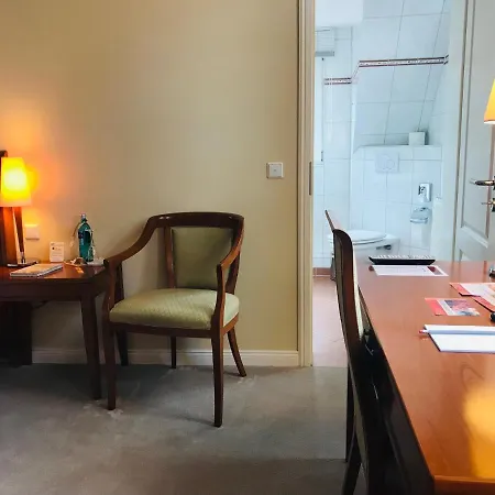 Hoeger's & Restaurant Hotel